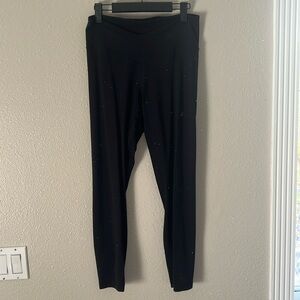 Lululemon size 8 v-waist leggings